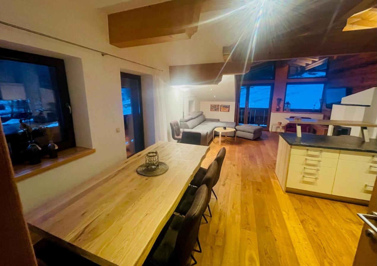 Natursport Heutal Appartements Ski-In & Ski-Out Unken Exterior photo